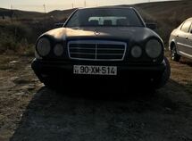 Mercedes E 220