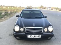Mercedes E 240