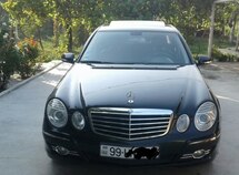Mercedes E 220