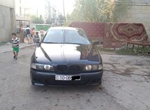 BMW 523