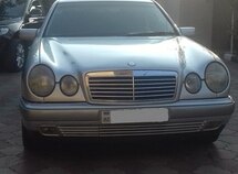 Mercedes E 240