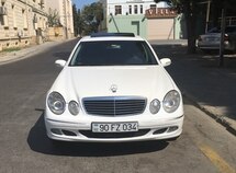Mercedes E 220