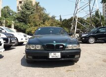 BMW 523