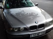 BMW 528