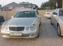 Mercedes E 240