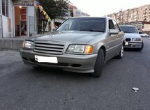 Mercedes C 240