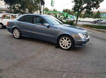 Mercedes E 320