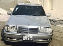 Mercedes C 240