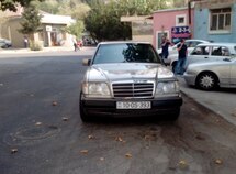 Mercedes E 300