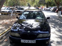 BMW 528