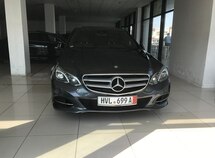 Mercedes E 220
