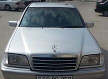 Mercedes C 200
