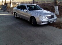 Mercedes E 240