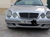 Mercedes E 220