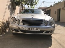 Mercedes E 320