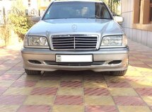 Mercedes C 180