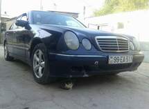 Mercedes E 220