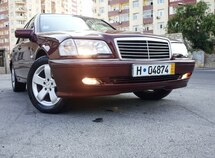 Mercedes C 240
