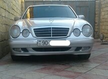 Mercedes E 220