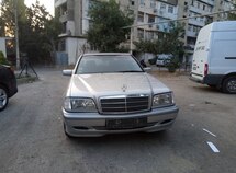 Mercedes C 240