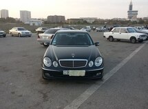 Mercedes E 220