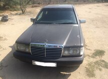Mercedes 190
