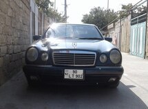 Mercedes E 320
