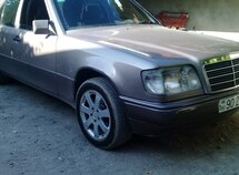 Mercedes E 200
