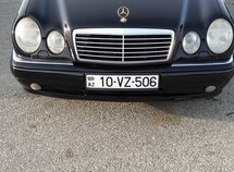 Mercedes E 240