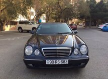 Mercedes E 320