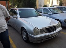 Mercedes E 220