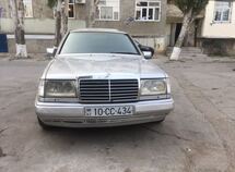 Mercedes E 200