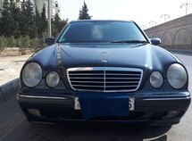 Mercedes E 320