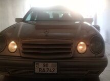 Mercedes E 320