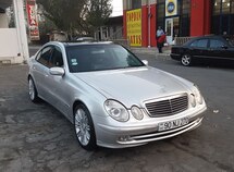Mercedes E 270