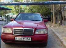 Mercedes C 180
