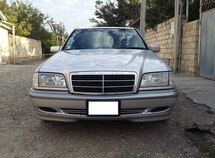 Mercedes C 200
