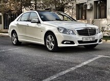 Mercedes E 220