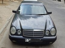 Mercedes E 320