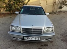Mercedes C 180