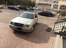 Mercedes C 180