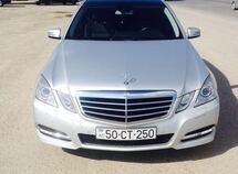 Mercedes E 200