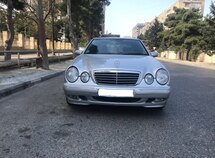 Mercedes E 220