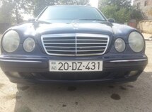 Mercedes E 220