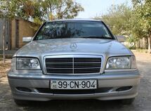 Mercedes C 180