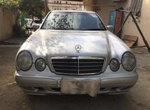Mercedes E 220