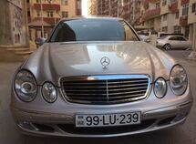 Mercedes E 240