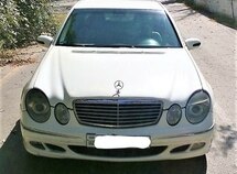 Mercedes E 220