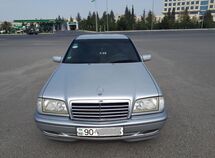 Mercedes C 180