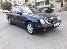 Mercedes E 220